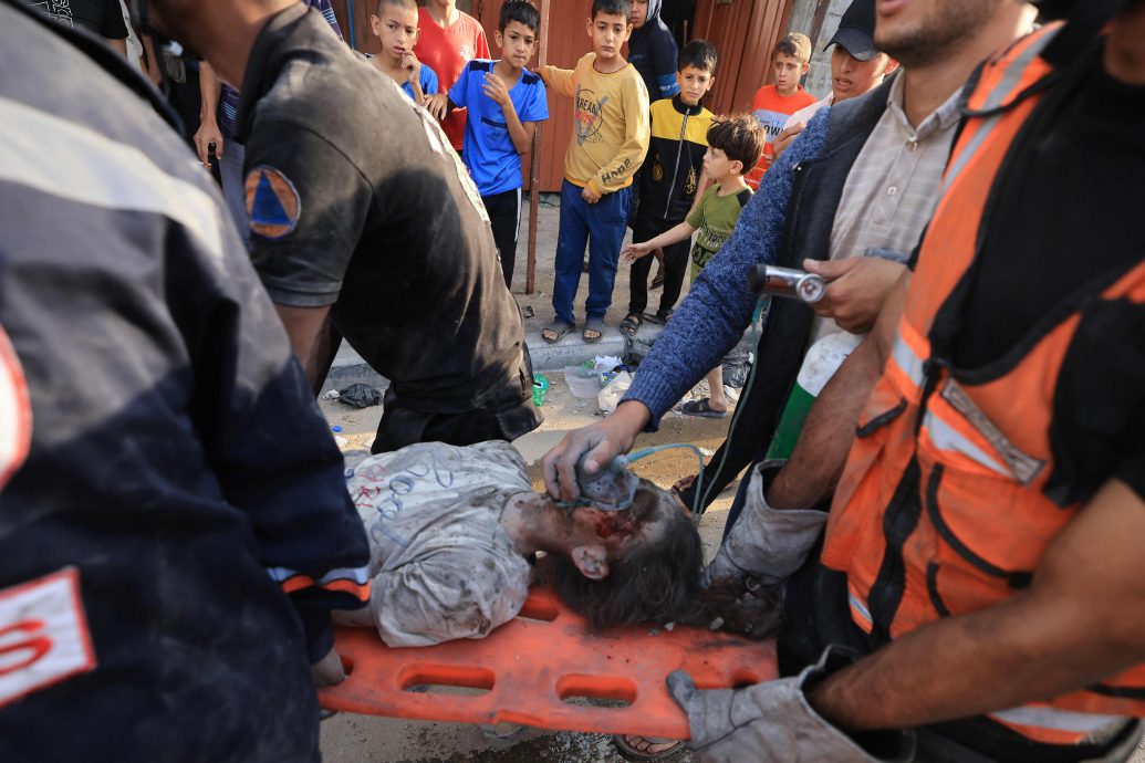 800人用一间厕所！加沙避难所拥挤脏乱　医院爆满“全是血和虫”