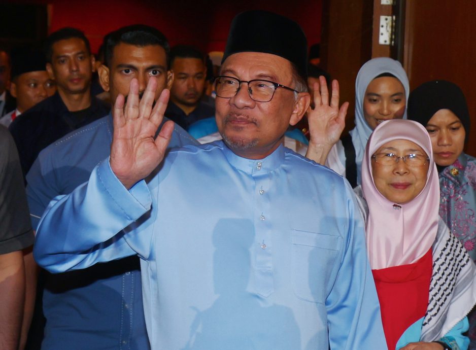 公正党大会 |“安华应被誉为马来西亚之父”沙代表：给东马待遇比历任首相佳