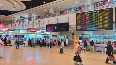 印尼游客大赞TBS车站   “规模庞大犹如机场！”