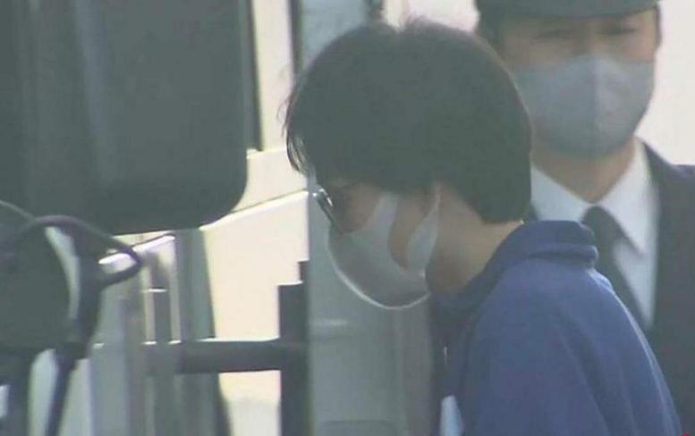 新加坡航空33岁空姐涉日本商场偷浴巾 逃走时咬人被捕