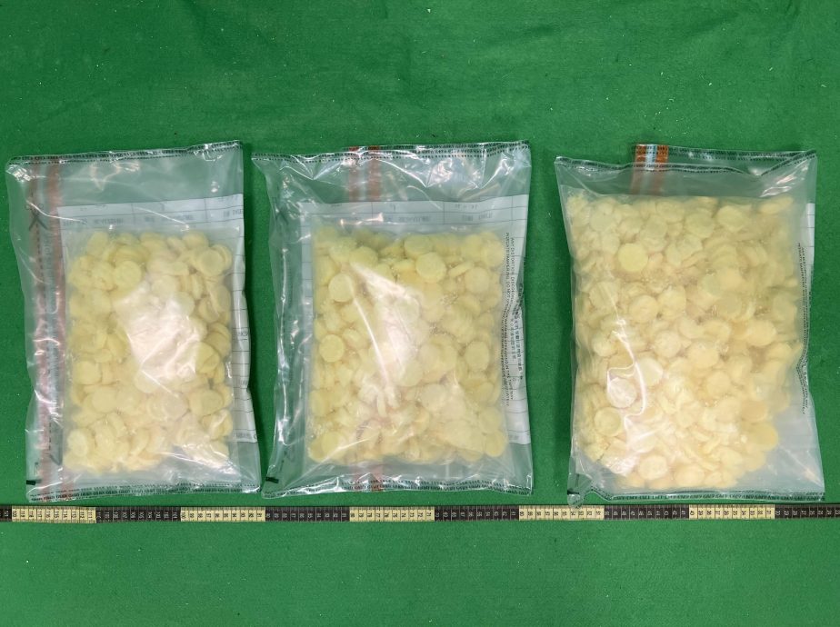 榴梿酥藏逾6公斤可卡因　2名马来西亚旅客被捕