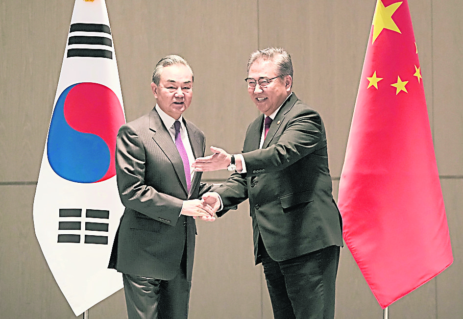 王毅朴振釜山会晤　确认中韩战略合作伙伴关系定位