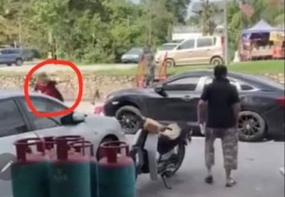 视频 | 摩托拦车 照撞 男子撞伤骑士被捕