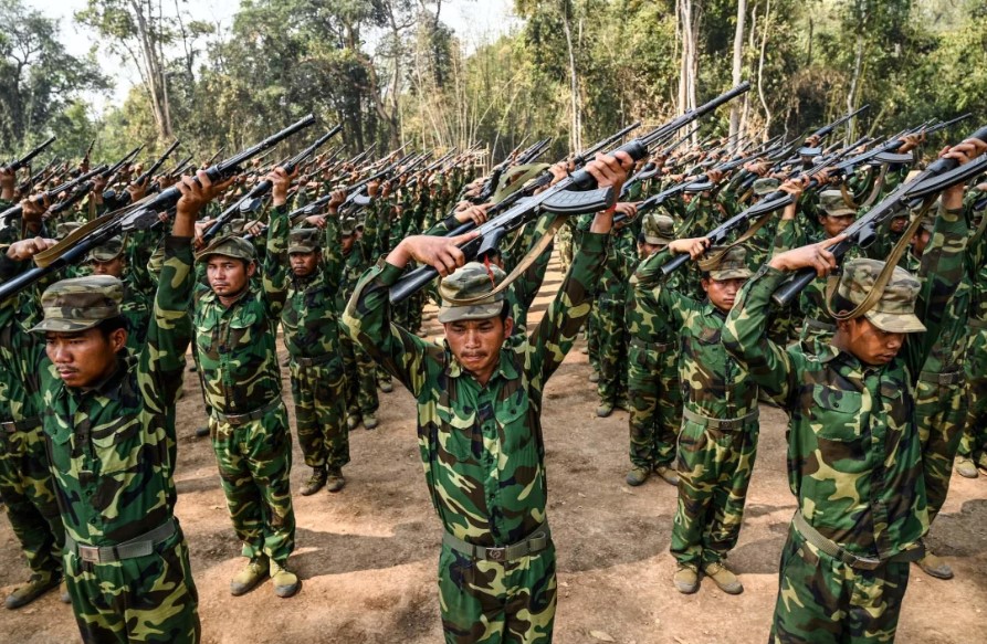 缅甸政府军节节败退 专家：军事人员和作战能力不济