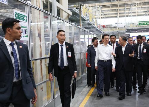 罗斯兰：韩正访宝腾汽车厂 反映高科技车谷计划重要性