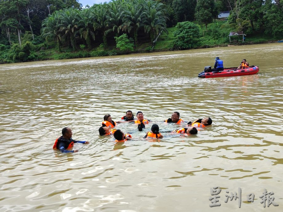 马华志工团 NADMA合作 办拯救培训课程应对水灾