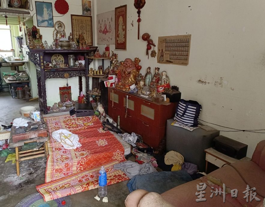 （古城封面副文）独居华裔老翁被安排入住爱心之家