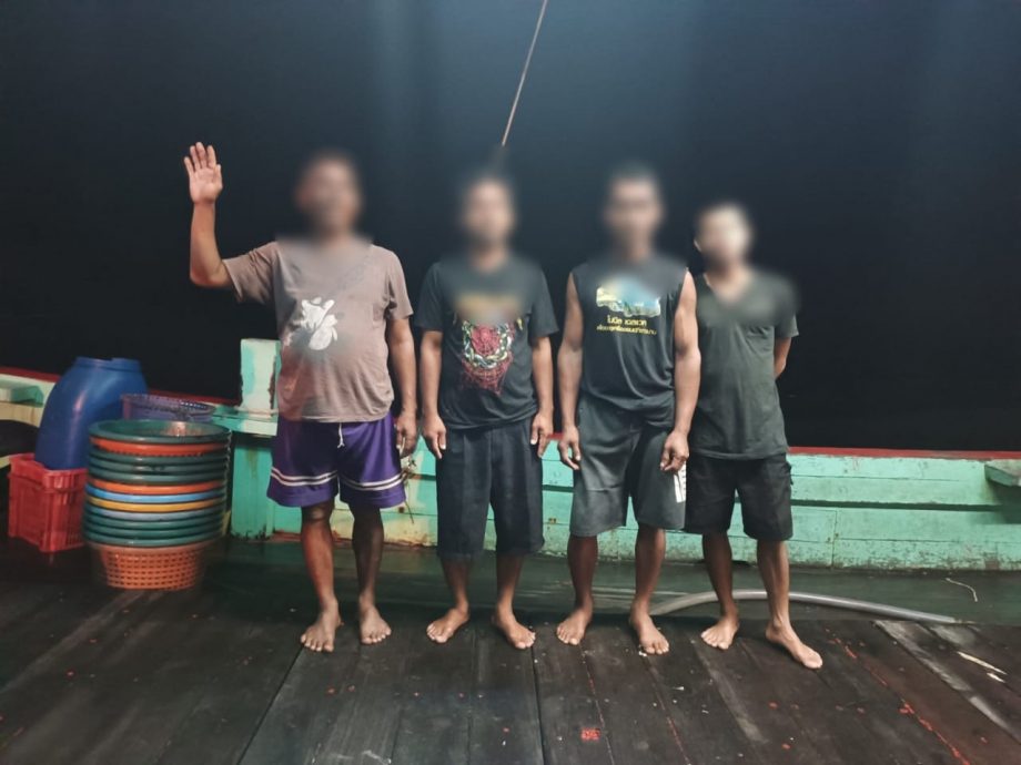 （大北马）一艘C型拖网渔船因在禁区内捕鱼遭吉玻海事执法机构巡逻队发现