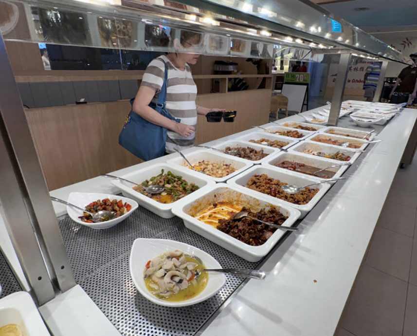 （已签发）柔：狮城二三事：狮城新开张中式餐厅 每100克近14令吉 菜肴称重卖被指贵