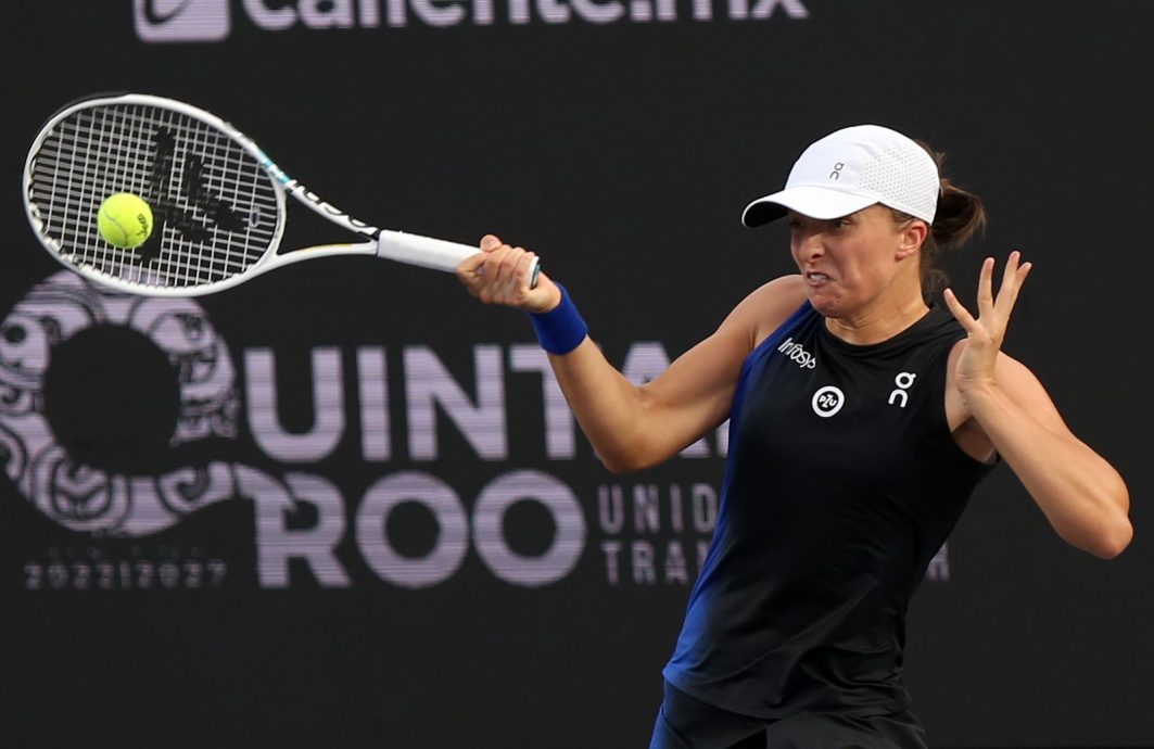 WTA女网年终总决赛| 首盘送蛋挫高芙  斯瓦泰克小组2连胜