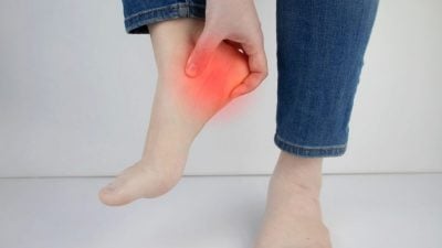 陳朝穎／沒有尿酸或關節炎，走路的時候腳沒痛，就只是腳踝痛又腫，想問是什麼情況？