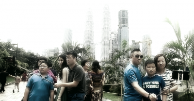 Language of communication among Chinese tourists in Malaysia