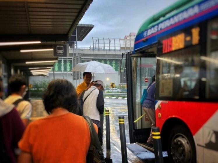 大都会/专访Rapid Bus（接驳巴士准时）