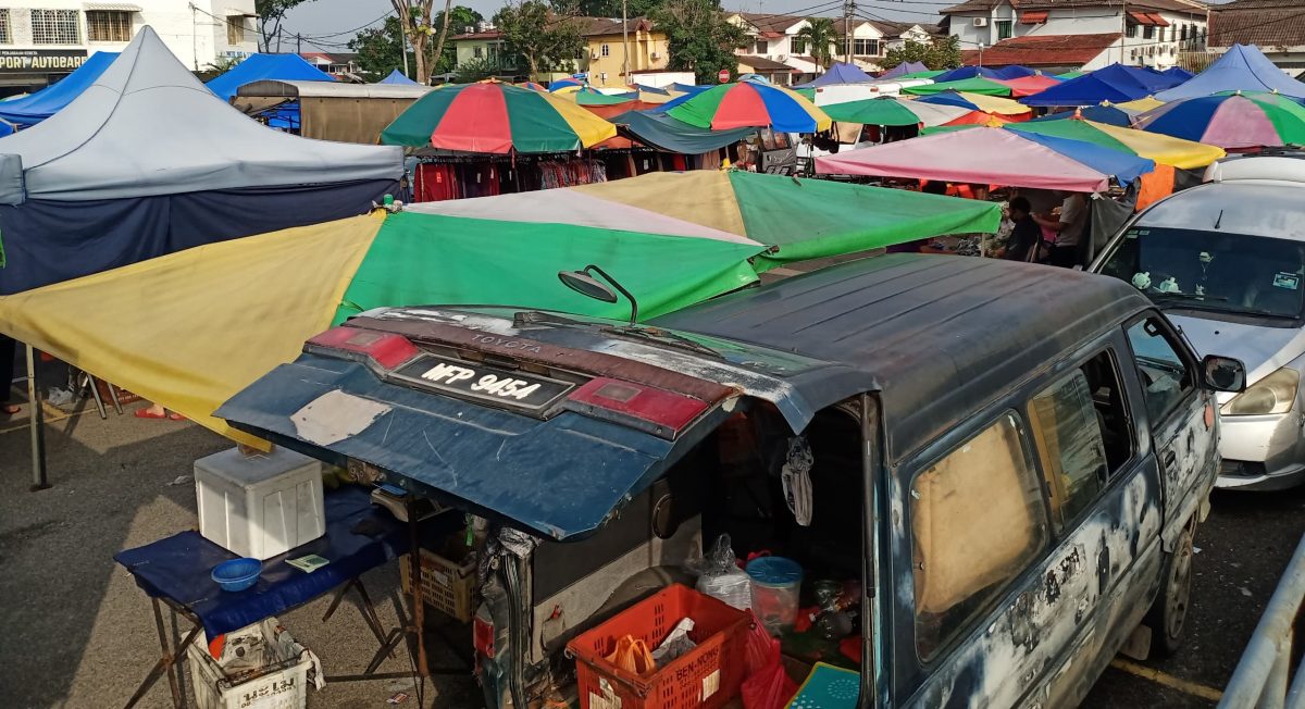 大都会/卫星市早市小贩反对自费购指定帐篷