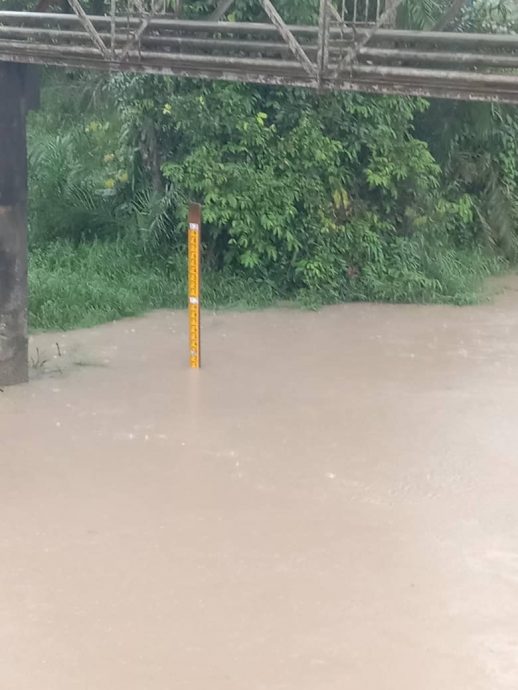 **已签发**柔（供网文）：截止下午4时，柔州水灾情况未见恶化
