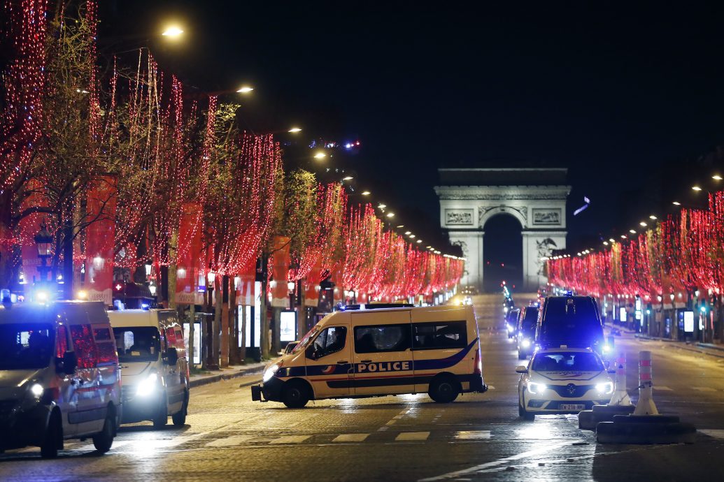 恐怖分子威胁加大 法国加强跨年夜保安
