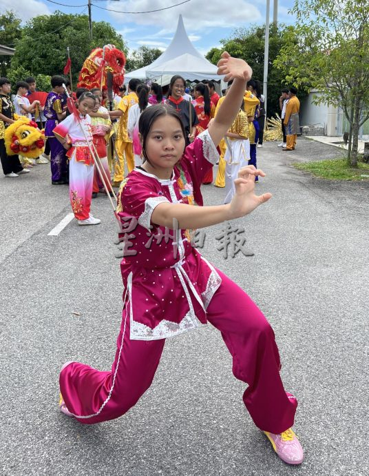 暖势力∕（全国版）中华武术龙狮结合马来鼓为巫裔婚礼表演助兴