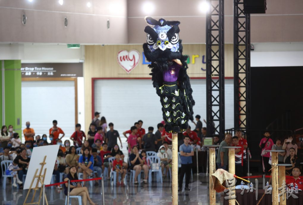 柔：封底：新闻：首届马新国际南狮高桩争霸赛，25国内外狮团争冠