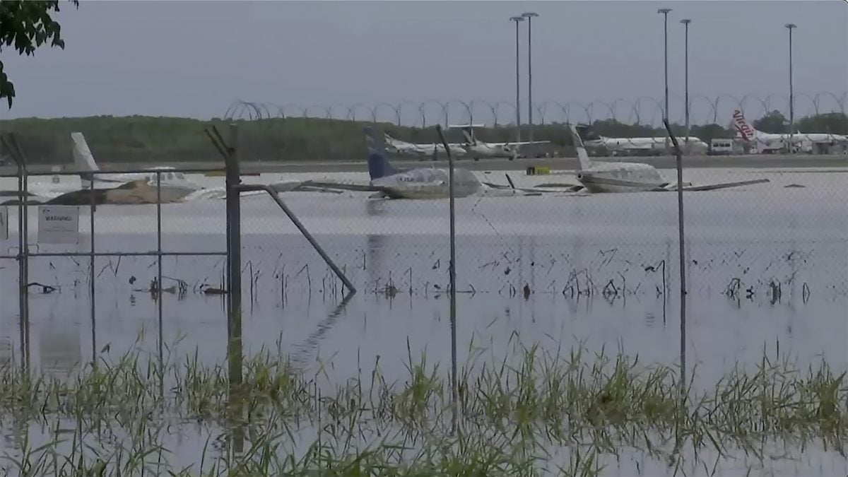 澳洲东北“毁灭性”大洪水 逾300人惊险获救