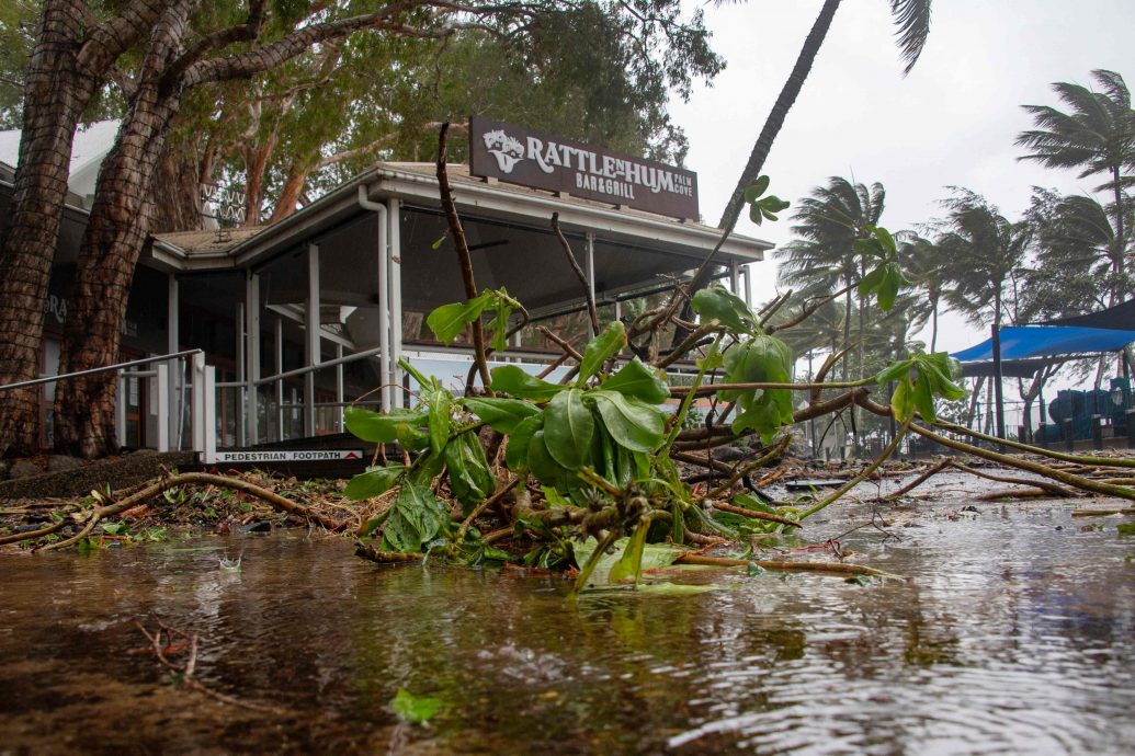 热带气旋贾斯伯正在增强 澳洲警告“破坏性”强风洪涝风险
