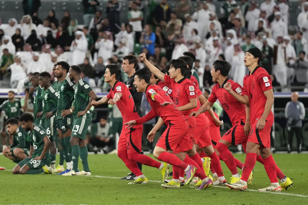 亚洲杯足球赛16强| 历经点球战险胜沙地  韩国连8届闯8强