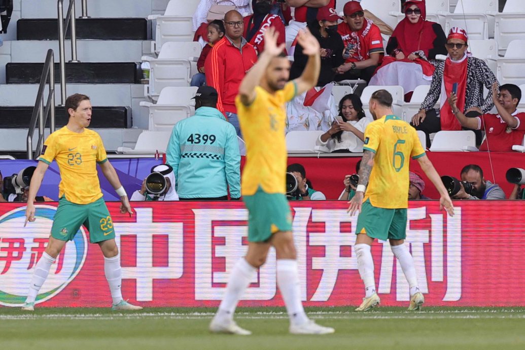 亚洲杯足球赛|4球横扫印尼 澳洲率先挺进8强
