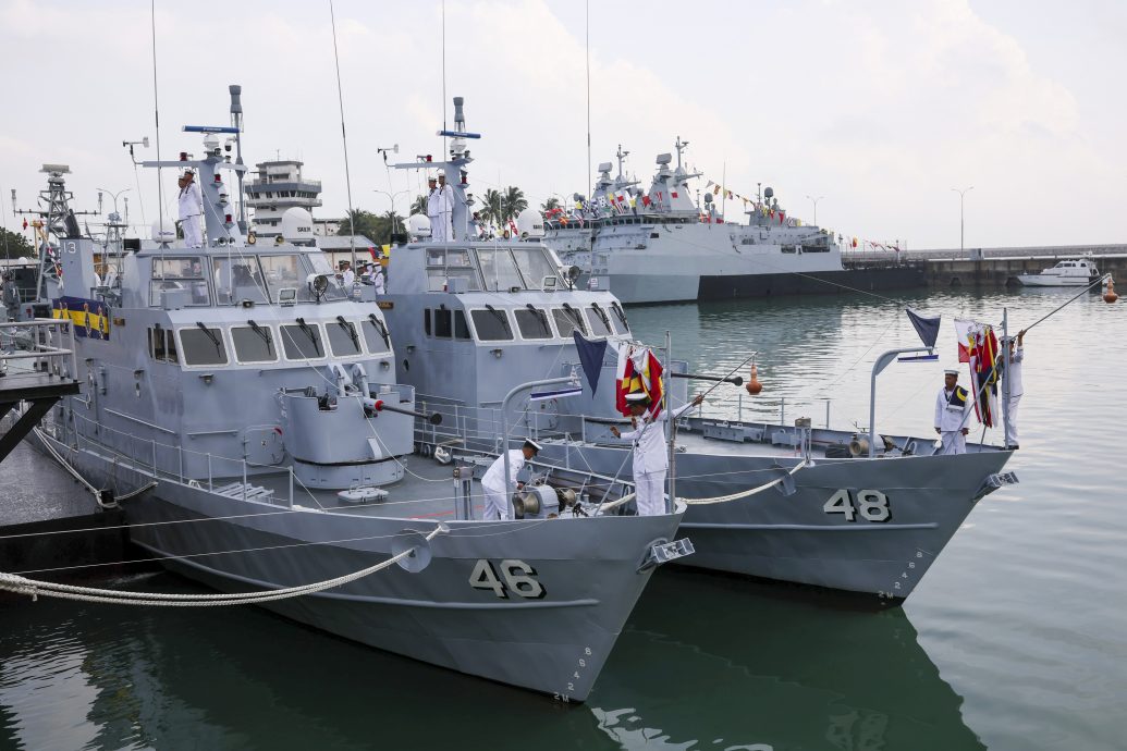 海军司令阿都拉曼阿育：反贪委会已传召涉案者录供，皇家海军将全力配合调查。