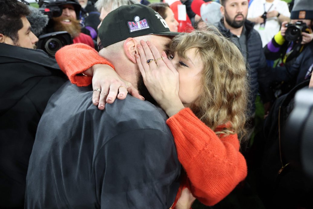 共和黨人陰謀論：泰萊史薇芙和NFL球星的戀愛“假的”