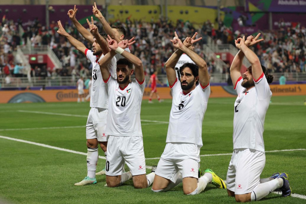 卡塔尔亚洲杯足球赛| 巴勒斯坦（叙利亚）队史首闯16强  中国创历史最差小组出局
