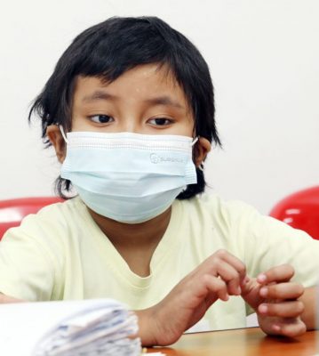 大都会/缅甸籍女童患血癌，急需50万令吉医疗和手术费！