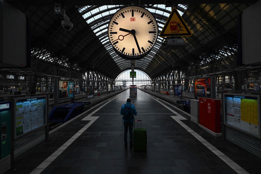  德国火车司机罢工3天 铁路交通几乎停摆百万计民众受影响