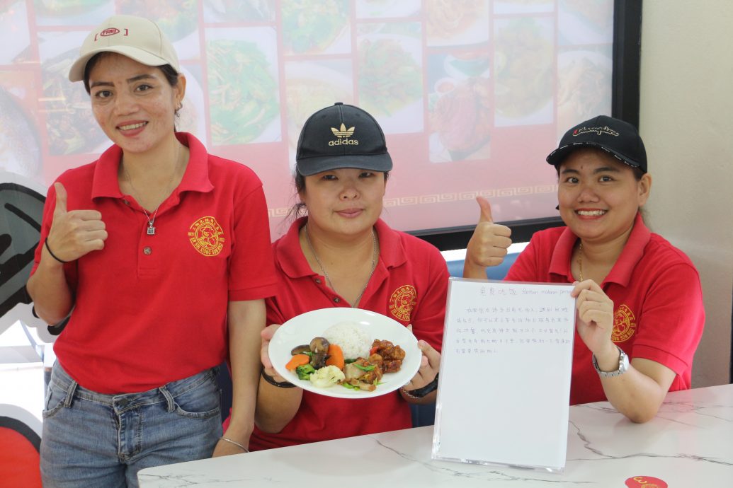 烧肉专卖店为弱势群体提供免费餐，店家：一天来吃三餐都没问题