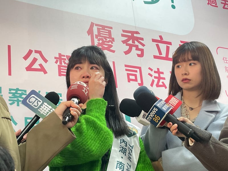 民进党台北立委候选人高嘉瑜宣布败选