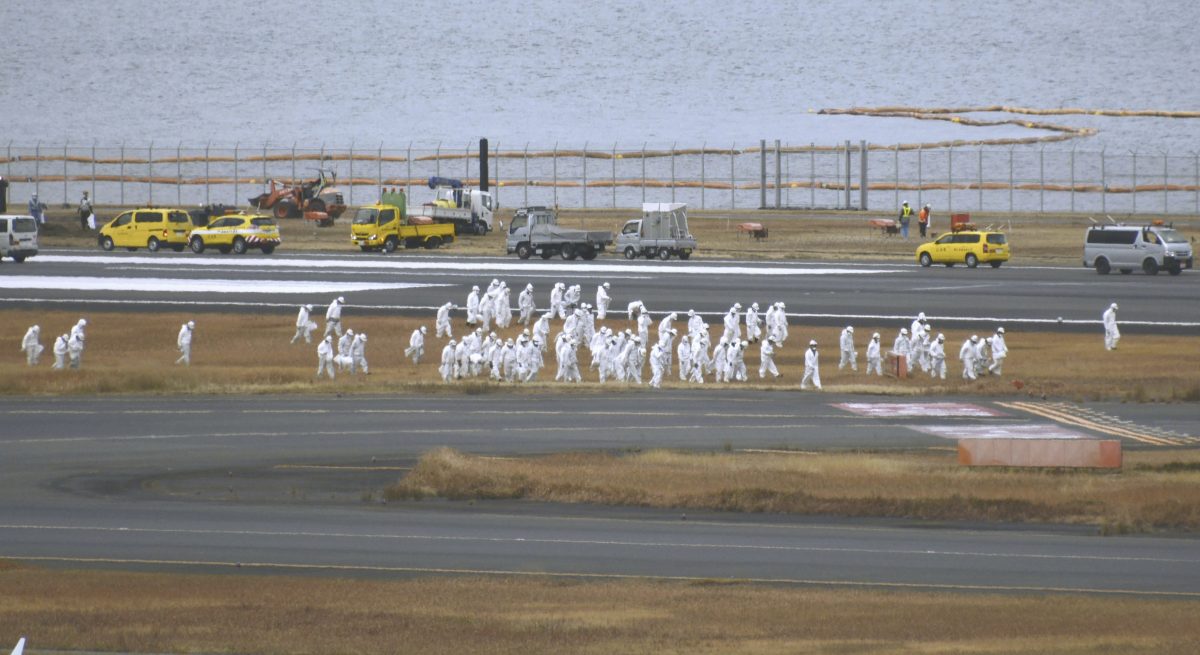 羽田机场日航客机残骸已移除 事发跑道预计周一重开