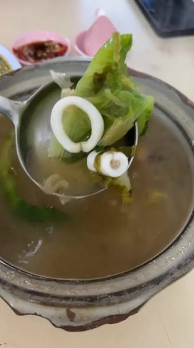 视频|RM27海鲜汤只有一条虾 网民：别人吃剩的？