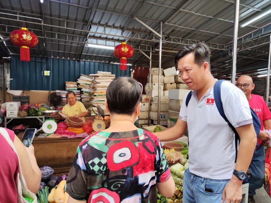 霹／黄文标吁案发地点附近住户提供闭路电视录影