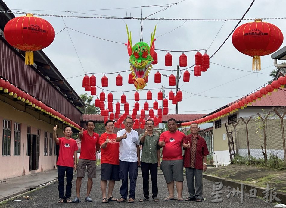 （古城封面主文）九单位打造九景点·马接翁武新村年景百花齐放