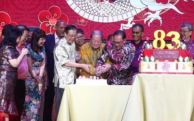 PM Anwar joins Kit Siang for his 83rd birthday