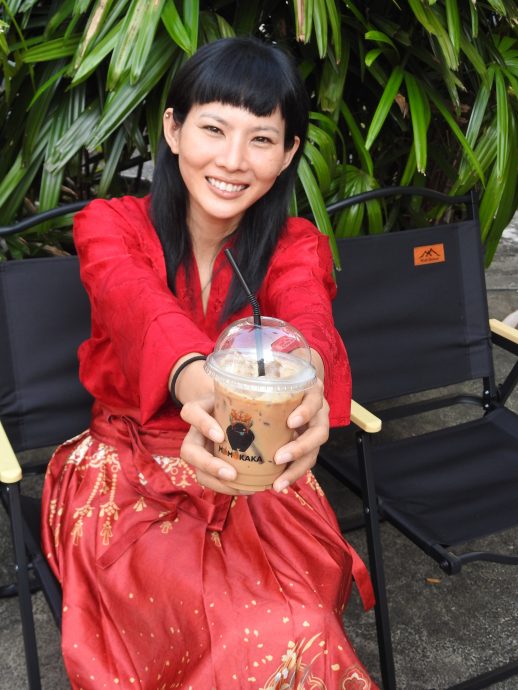 28日刊登／有故事的人：带给人们浪漫的越南咖啡文化！