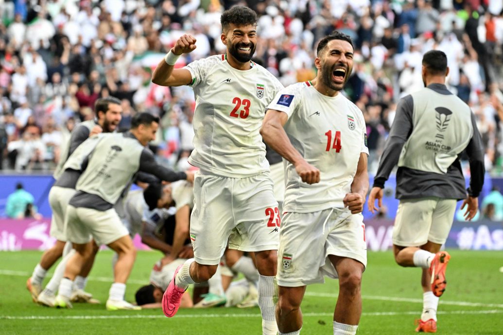 亚洲杯足球赛4强| 伊朗射“日”后气势如虹  东道主恐难卫冕