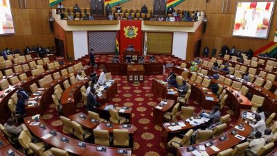 加纳国会通过反LGBTQ法案  维权人士谴责