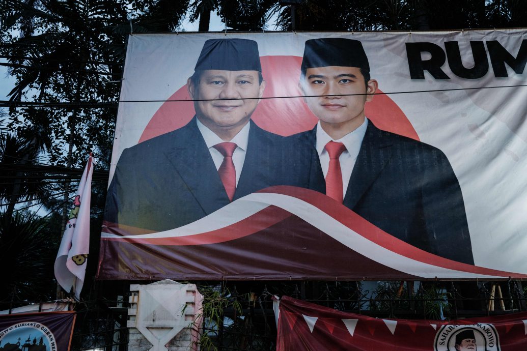 印尼最新民调 普拉博沃纪伯伦支持率首过半