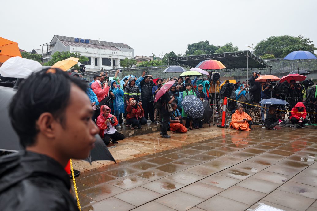 印尼选举：雅加达下大雨 部分地区淹水