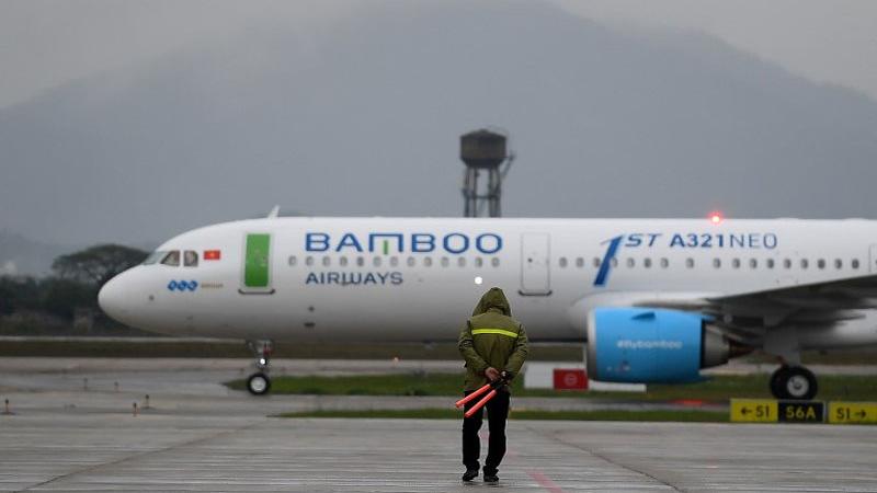 台湾游客在富国岛被丢包　越竹航空：基于人道主义决定派机