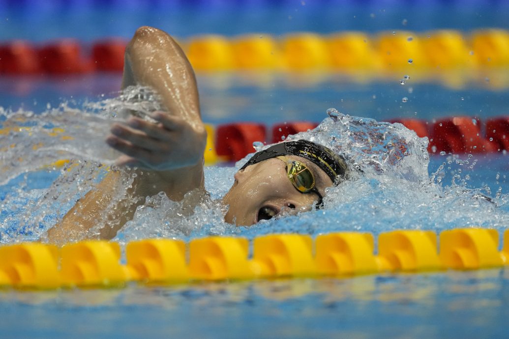 多哈水上運動世錦賽|率中國首奪接力賽冠軍  （潘展樂）破百米自泳世猷