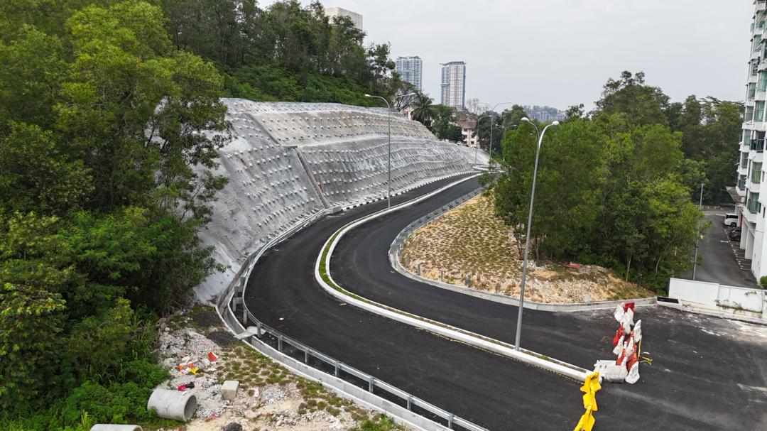 大都会/头/黄思汉-衔接道路预计在新年后通车