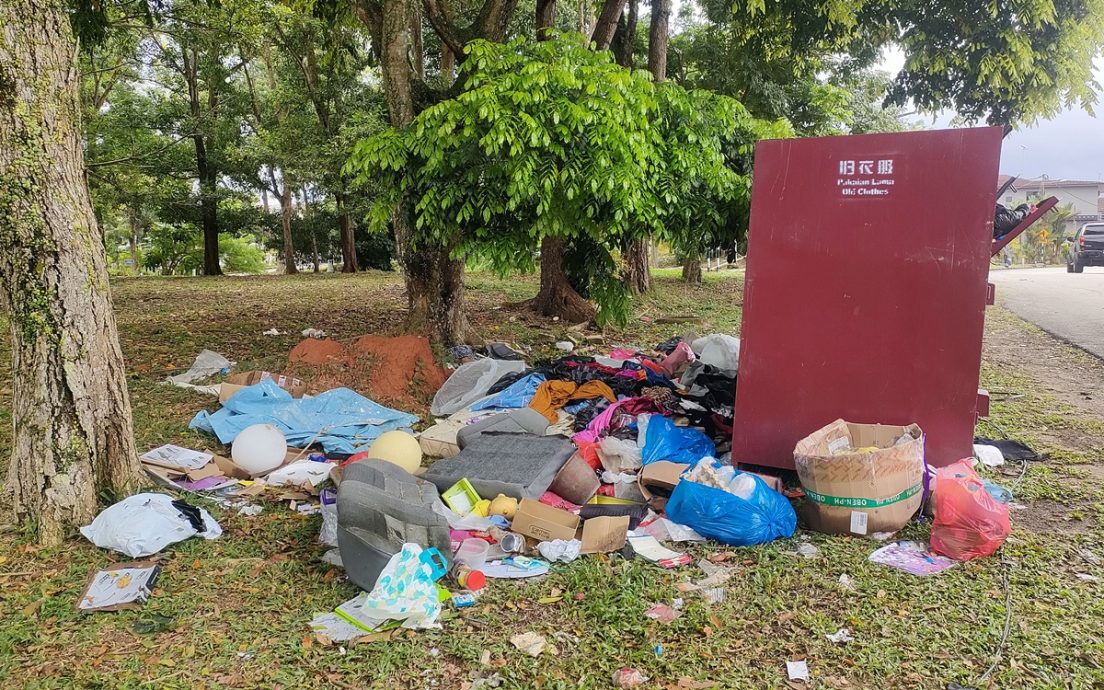 **已签发**柔：第三版头条：【民生特工队】：古来多个环保箱区沦垃圾站