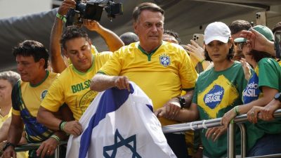 巴西前总统办千人集会 批被禁参选
