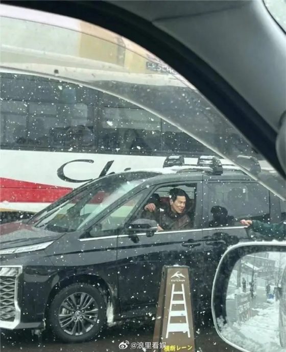 彭于晏与女子游日被抓包 粉丝急催：谈恋爱了