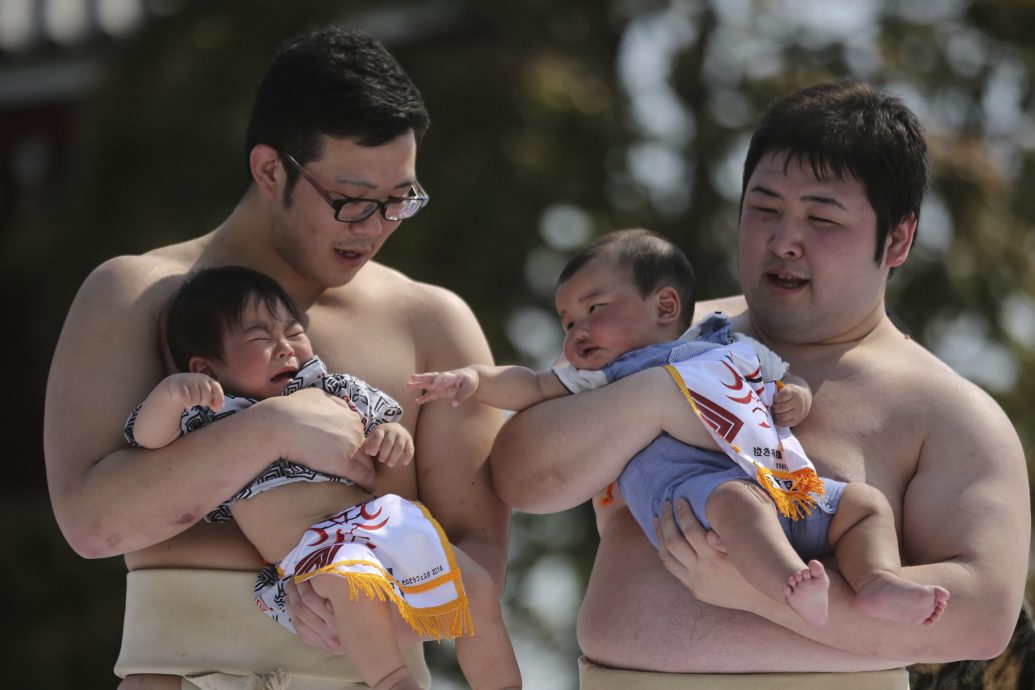 日本去年出生人数连续8年下降  创历史新低 